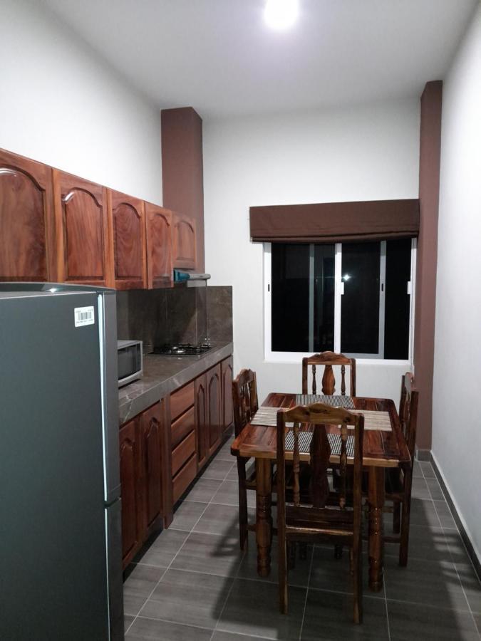 Grand View Suites Мансанильо Экстерьер фото