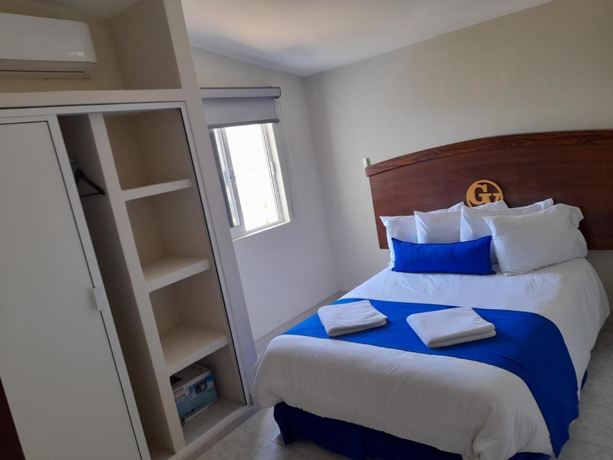 Grand View Suites Мансанильо Экстерьер фото